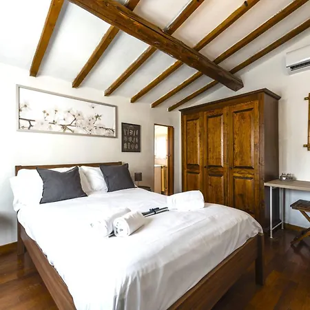 Apartament Hostly - La Spina Piza