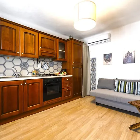 Hostly - La Spina Apartamento *